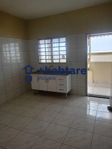 Casa para Locação em Hortolândia, Vila Real, 2 dormitórios, 1 banheiro, 3 vagas