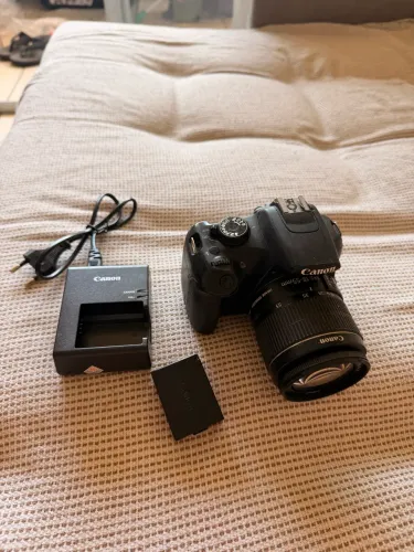 Canon EOS Rebel T5 + Lente 18-55mm + Bateria e Carregador
