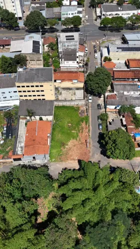 OPORTUNIDADE LOTE À VENDA NO SETOR LESTE VILA NOVA