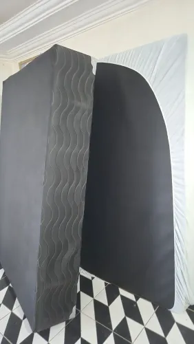 Cama box com colchão de molas ensacadas