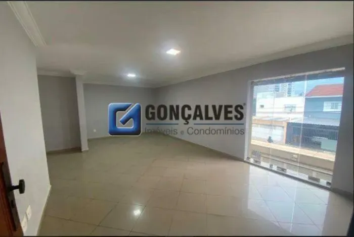 Casa assobrada Comercial ampla - Ideal para clínicas, escritórios ou sedes corporativas; V