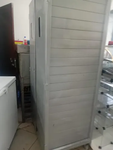 Armário para pão
