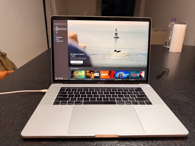 MacBook Pro 2019 touchbar