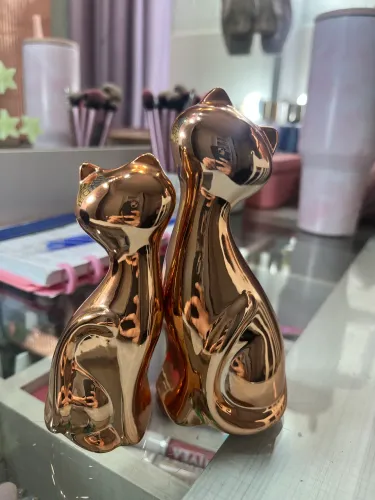 Enfeite Casal Gato Decorativo em Porcelana Rosê Gold
