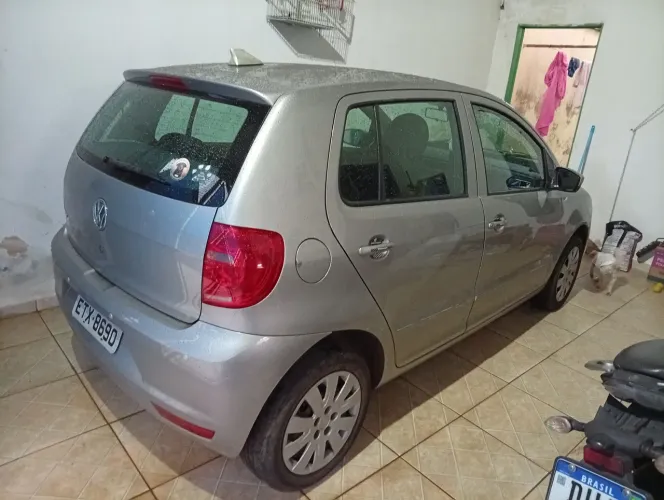 Volkswagen Fox 1.0 MI Total Flex 8V 3P 2011