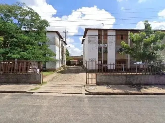 Apartamento- Cond José Freire Falcão