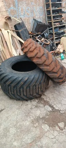 Pneu Trator 