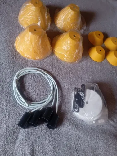 Luminária Pedente Arandela na Cor Amarela Completo