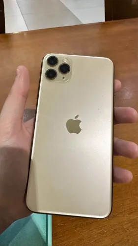 iPhone 11 Pro Max 256GB Dourado