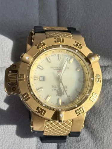 Invicta Subaqua Noma III GMT