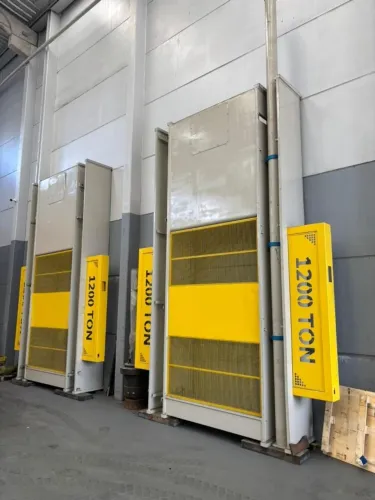 Prensa Hidráulica 1.200 Ton Retrofitada