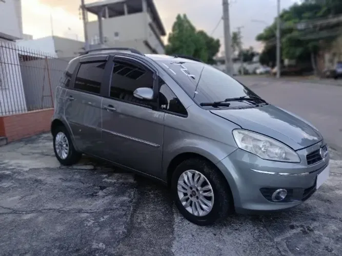 Fiat Idea Essence 1.6 Flex 16V 5P 2012