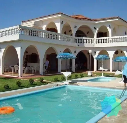 Chácara com 3 dormitórios para alugar, 1009 m² por R$ 5.000,00/mês - Terras de Santa Rosa