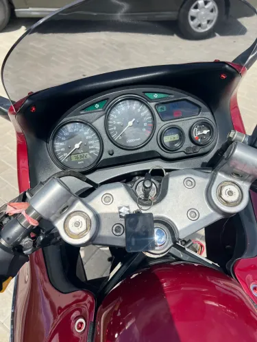 GSX750F, conhecida como Mônica 