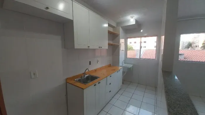 Apartamento para Aluguel - 3 Quartos (1 Suíte) - Condomínio Fechado