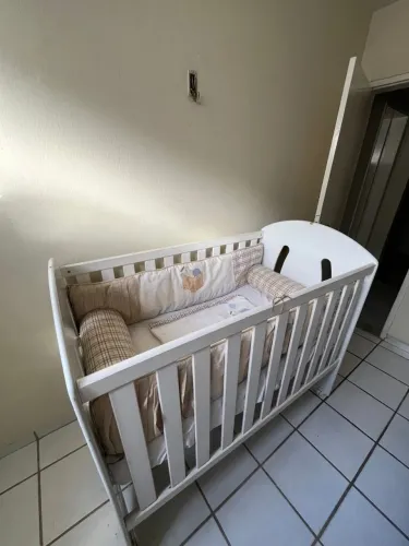 BERÇO INFANTIL BRANCO COMPLETO