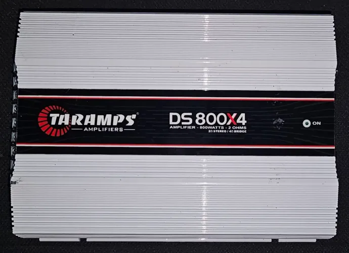Amplificador automotivo Taramps DS800/4<br>Modelo DS800/4.