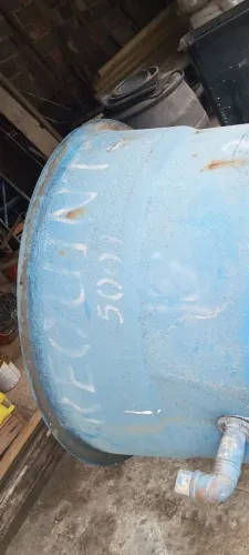 Vendo caixa de água 500 litros