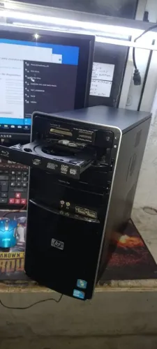 CPU HP CORE I3 4GB de memória SSD 120gb wi-fi placa de vídeo de 1GB windows 10
