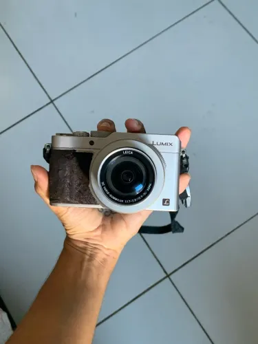 Câmera Compacta Panasonic Lumix Lx100