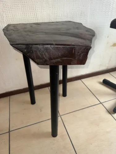 Mesa de canto (Madeira Bruta)