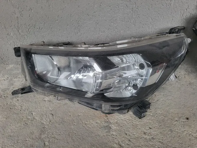 PAR Lanterna DIANTEIRO hilux COMPLETA SÓ 999.00