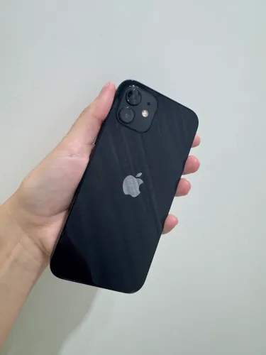 iPhone 12 Preto 128 GB - Conservado - Sem Detalhes