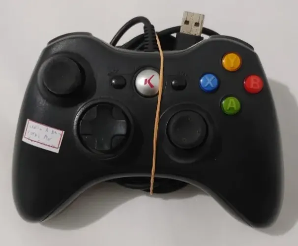 Controle Xbox 360 marca Knup defeito
