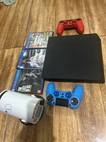 PS4 Slim + Projetora 