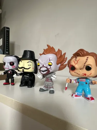 Bonecos terror - Chucky, V de vingança, IT a coisa e Jigsaw.