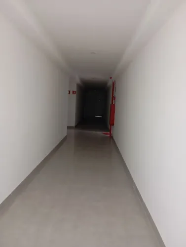 Alugo Apartamento novo com elevador e vaga coberta