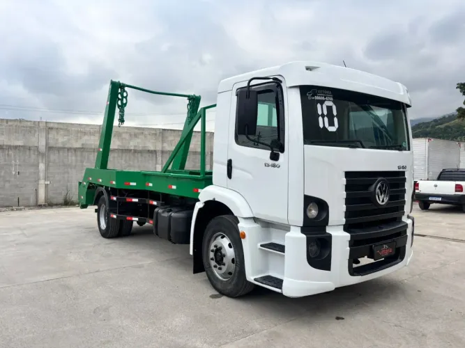 Volkswagen 13.180 2010