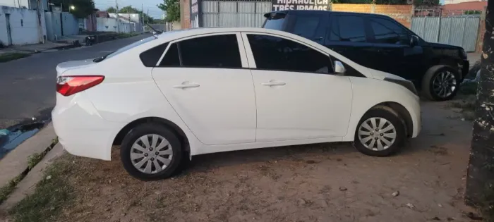 Hyundai HB20S C.plus/c.style 1.6 Flex 16V Mec.4p 2014