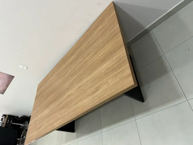 Mesa de reunião
