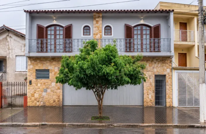 Casa para venda em Jardim Felicidade (Zona Oeste) com 3 quartos, sendo 2 suítes, 240m²