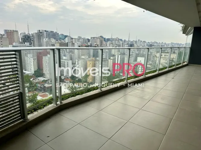 Duplex de 196m² no Jardins. No contra piso