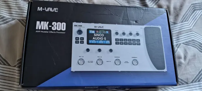 Pedaleira de guitarra mk300 sa M Vave