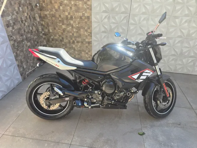 Yamaha XJ6 N 