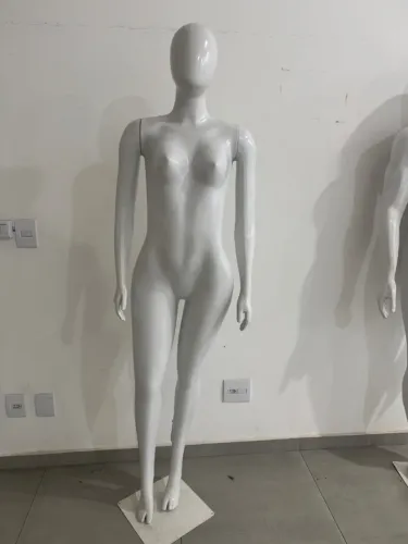 Manequim de feminino e masculino