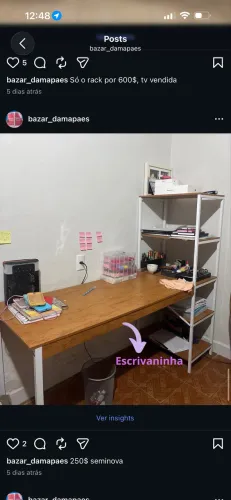Escrivaninha/Mesa para escritório com prateleira lateral