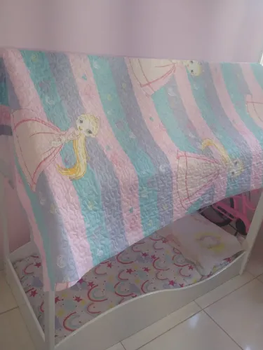 Cama montessoriana infantil branca + colchão