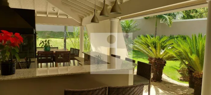 Casa a venda no condomínio Arboreto dos Jequitibás em Sousas-Campinas