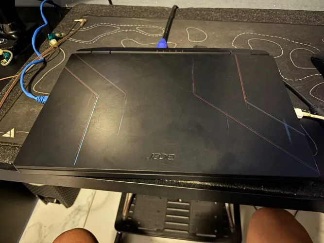 Acer nitro V