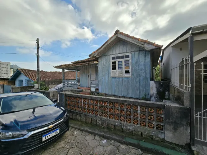 Terreno à venda no Pantanal, Florianópolis 216 m²