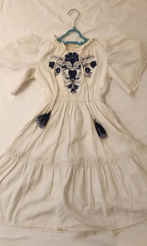 Vestido Off White com Bordado Azul - Linho