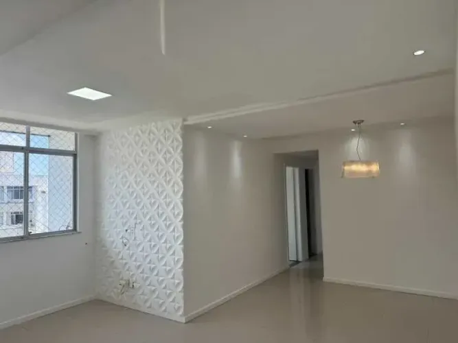 Imóvel para venda possui 94 metros quadrados com 3 quartos em Imbuí - Salvador - BA