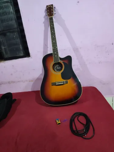 Vendo um violão,Hofman com quit