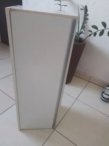Armario suspenso