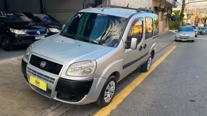 Fiat Doblo Essence 1.8 Flex 16V 5P 2014