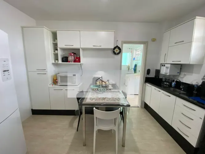 Apto 03 quartos no coração da Pelinca com 4 quartos,  150m²  e localização impar